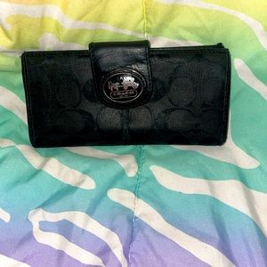Signature coach wallet